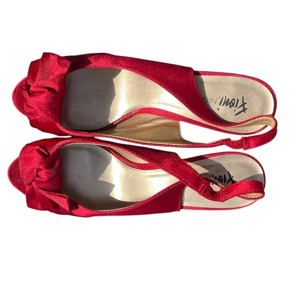 Women’s red satin with a bow open toe hi heels. By Fioni Night. Sze 10. - Picture 2 of 5